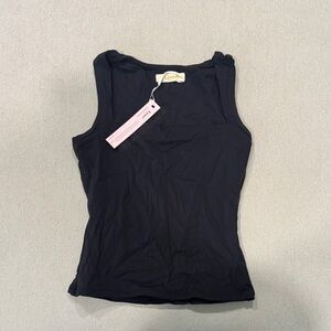 Qinsen Black Square Neck Sleeveless Top
